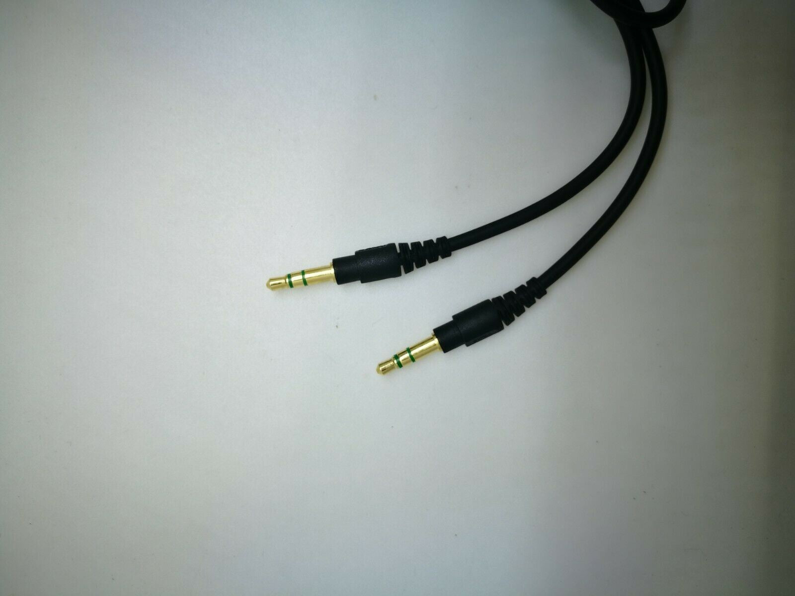 0.6m Sony 3.5mm Male to M Headphone Gold Jack Audio in Car Aux Short Cable