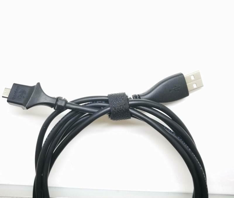 G700 USB RGB rétroéclairé par câble optique Gaming Souris et  clavierLongueur du câble clavier 1,35 mLongueur câble de la 1,3 m Blanc